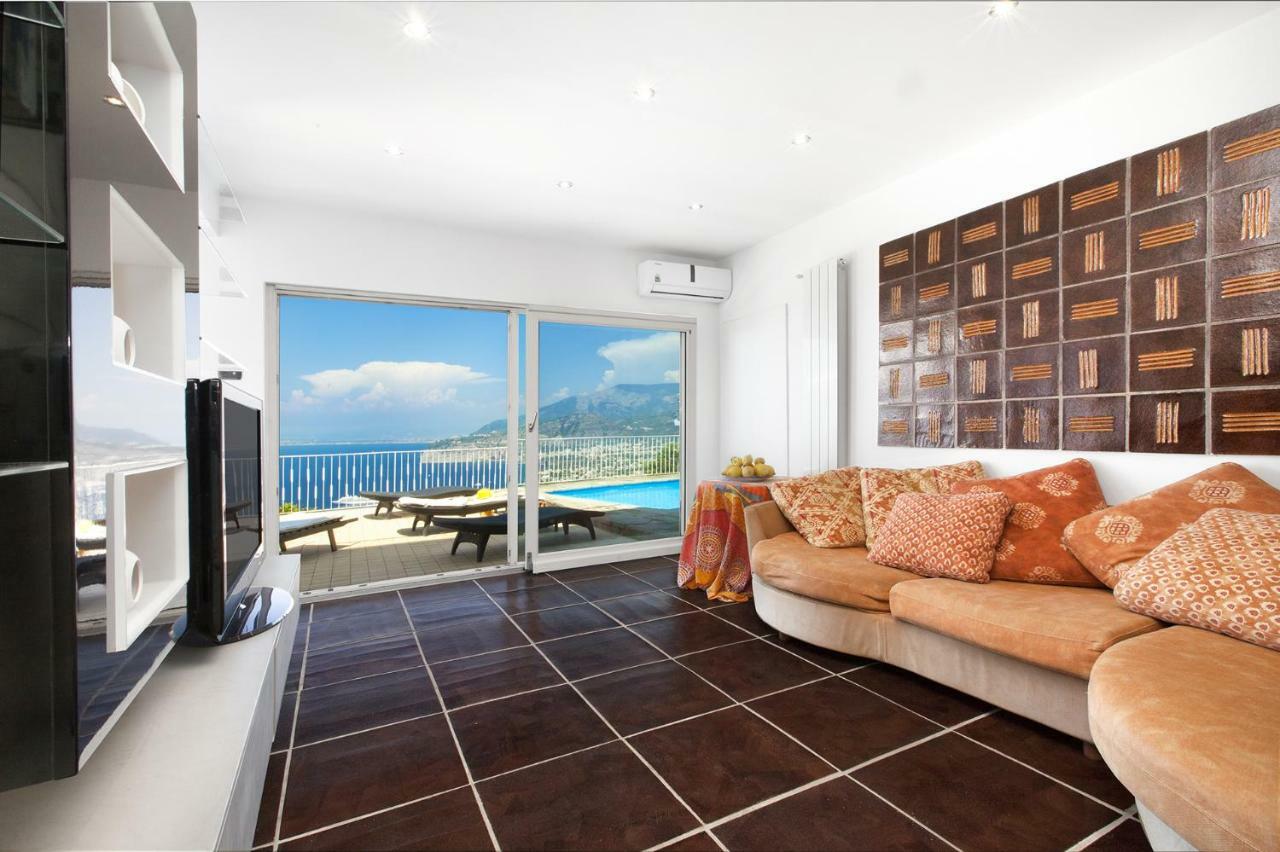 Amore Rentals - Casa Augusta A Sorrento Eksteriør billede